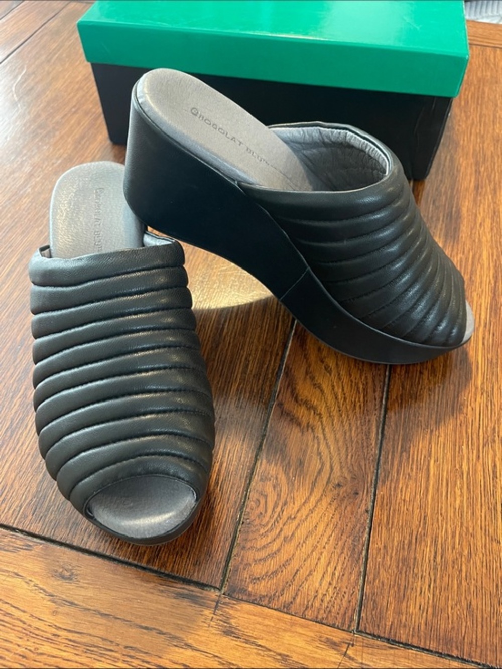 Chocolat Blu Yelena Black Quilted Leather Wedge Platform Slide Sandal Mule 7.5